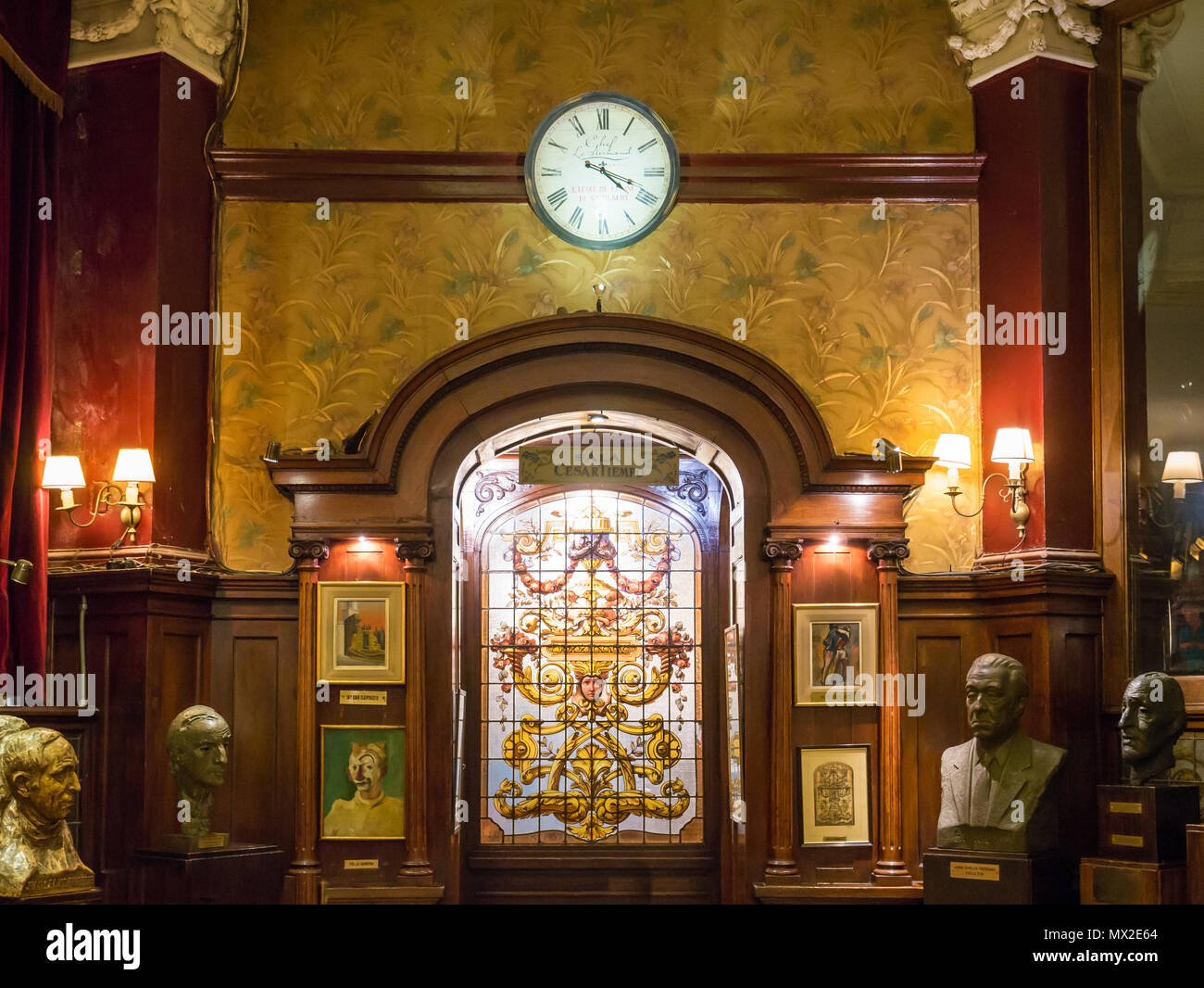 Sala Cesar Tiempo dans Cafe Tortoni, sur l'Avenida de Mayo dans le centre-ville, quartier Microcentro Montserrat dans capitale Buenos Aires, Argentine Banque D'Images