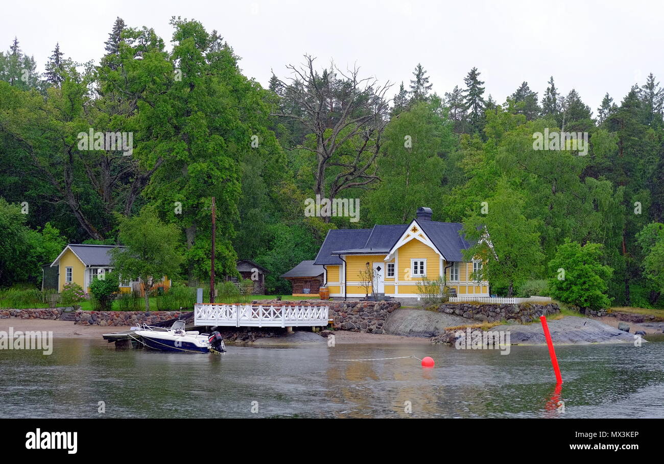 Maisons d'été dans l'archipel de Stockholm en Suède. Banque D'Images