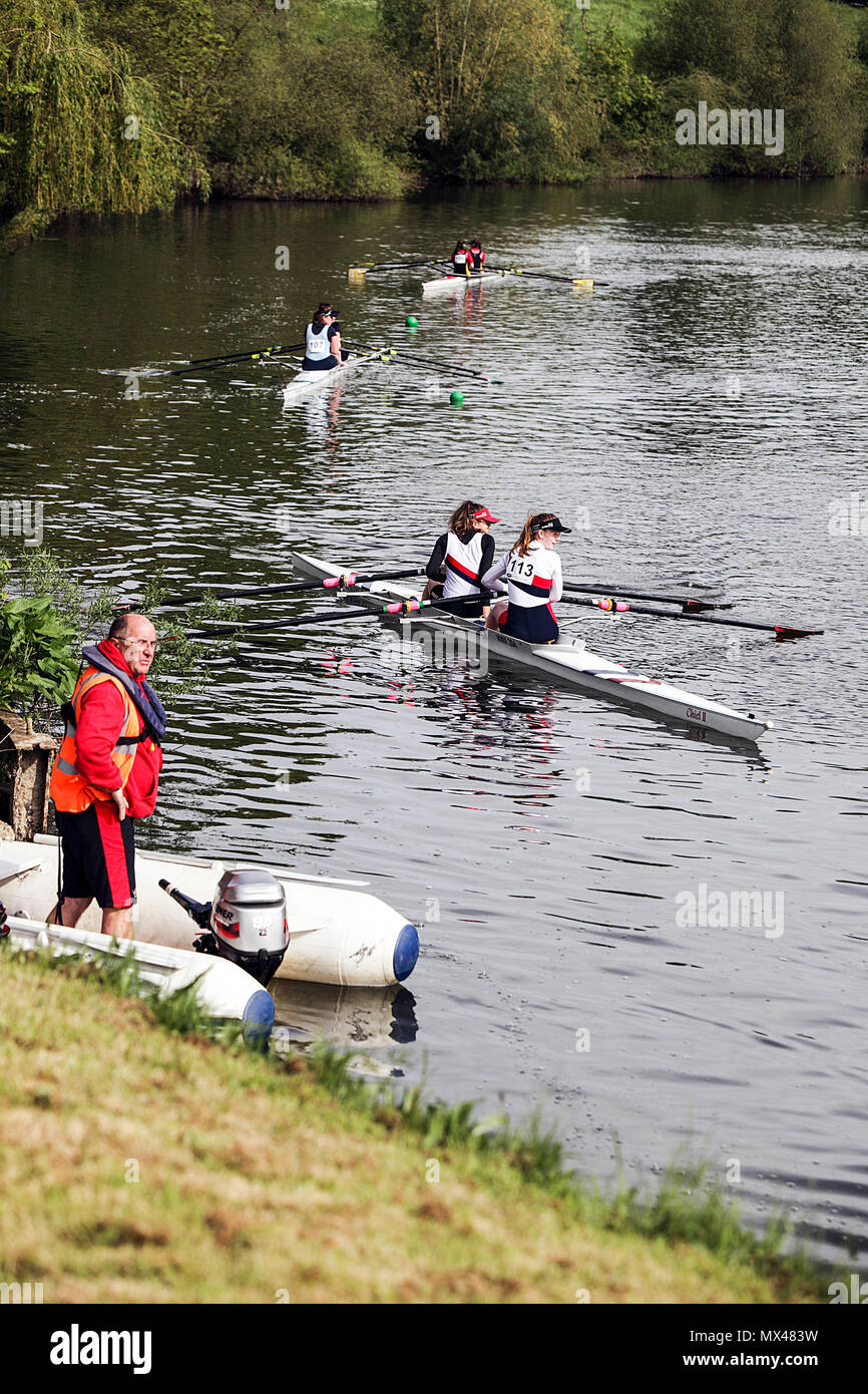 L'un des (25) Images dans cette série liée à la Régate de Shrewsbury 2018, un événement organisé chaque année sur la rivière Severn à Shrewsbury, Shropshire, Angleterre. Banque D'Images