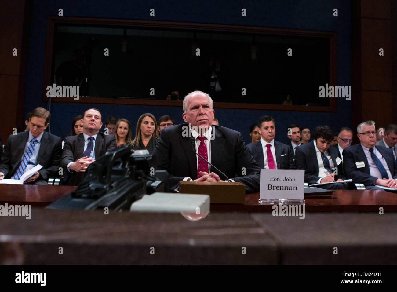 L'ancien directeur de la CIA John Brennan témoigne lors d'une audience du comité d'Intel Maison sur la Russie Équipe spéciale d'enquête sur la colline du Capitole. Banque D'Images