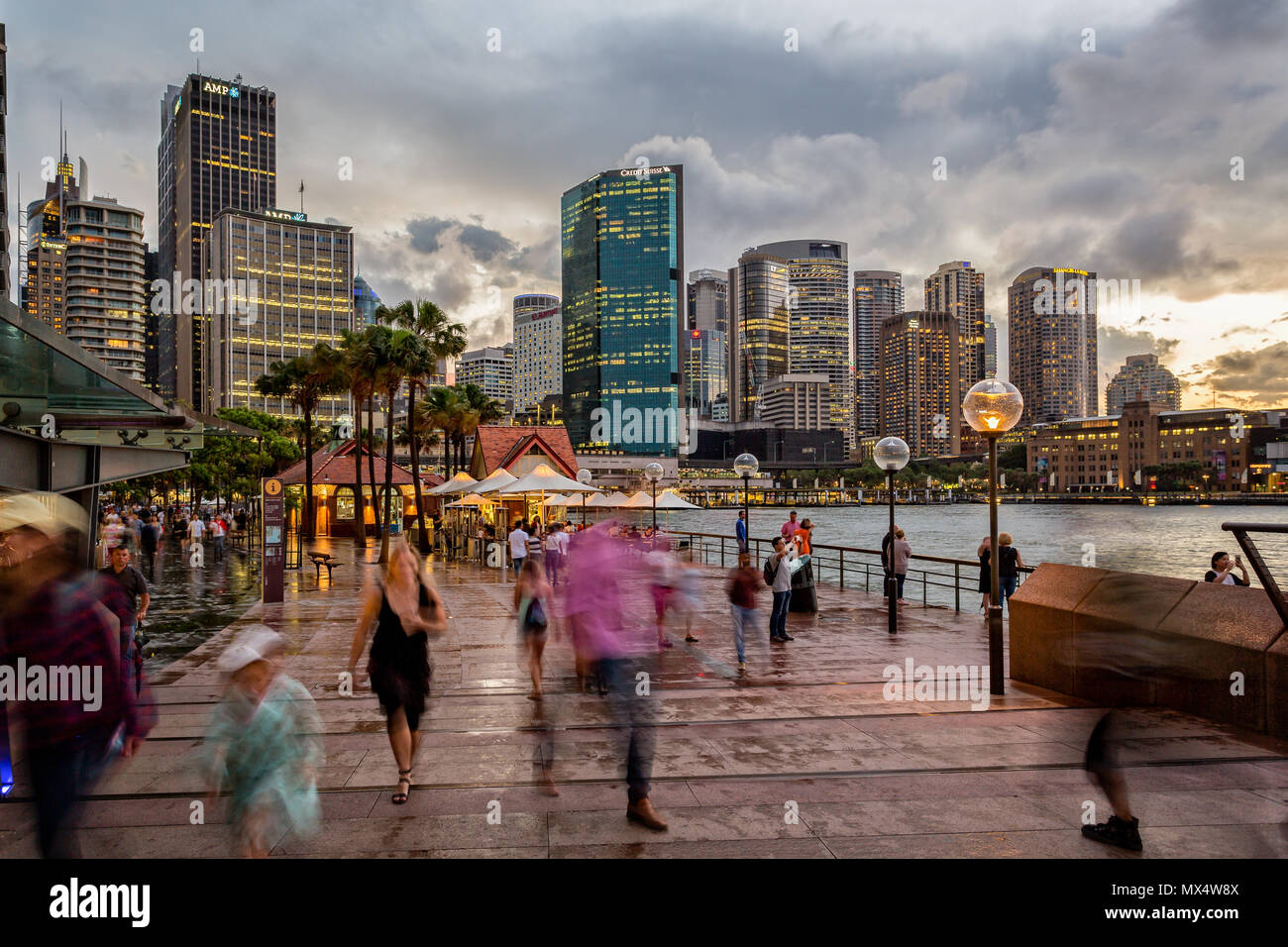 Le port de Sydney et les toits de nuit, Sydney NSW, Australie prise le 2 janvier 2018 Banque D'Images