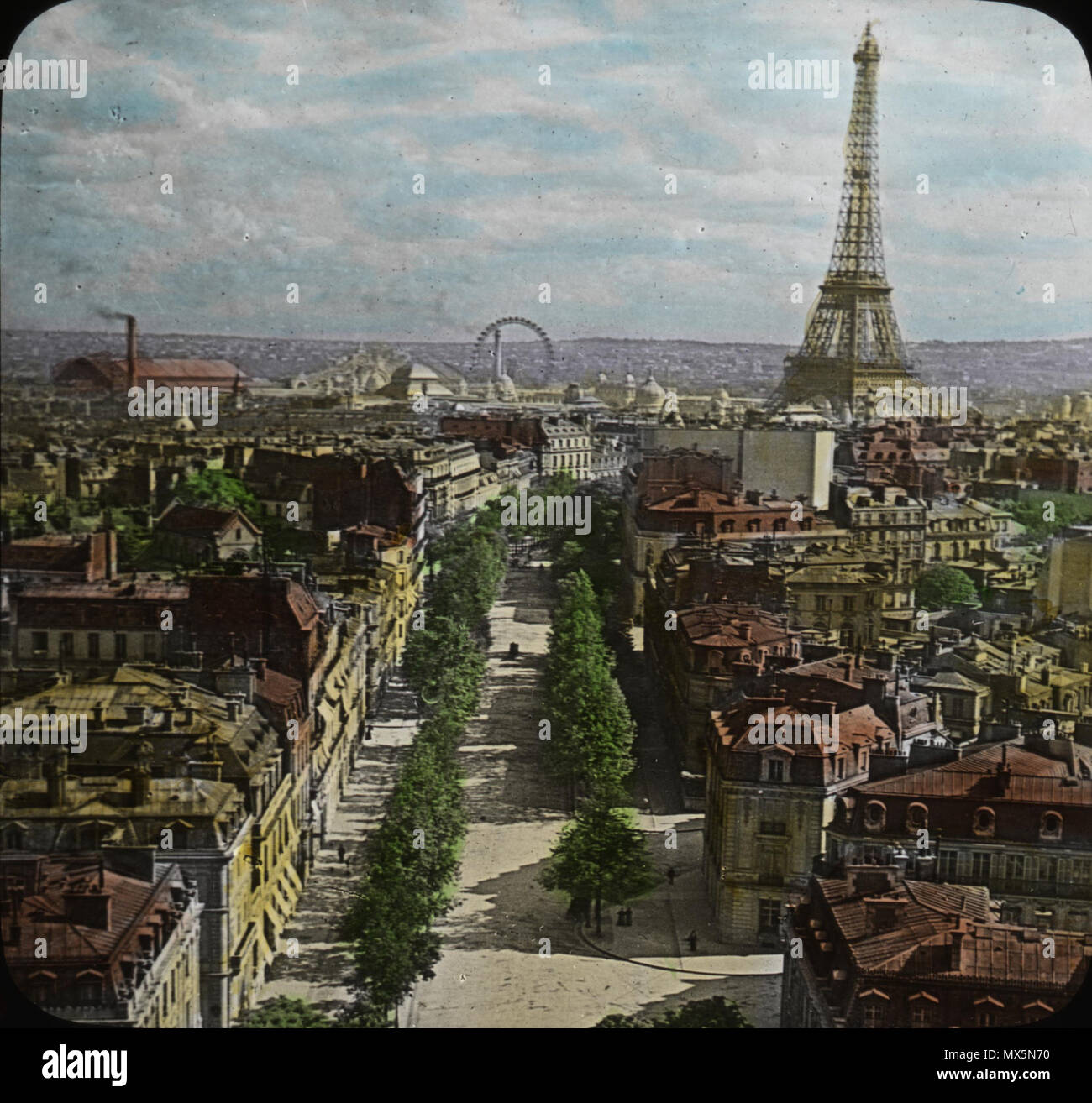 . Description de l'image de la ville historique de lecture livret : 'Population, 2 907 000. Paris, capitale de la République française, est une très belle ville, avec de larges boulevards et de nombreux bâtiments d'un intérêt inhabituel. Dans ses grands musées sont un grand nombre des plus précieuses œuvres d'art. Cette ville est située sur la Seine et est au milieu d'un riche pays agricole. c'est aussi sur la route de la marche des pays de la Méditerranée vers le nord par la vallée de la Seine. Paris est un important centre ferroviaire et est aussi un port pour les petits navires de haute mer. De nombreuses industries différentes Banque D'Images