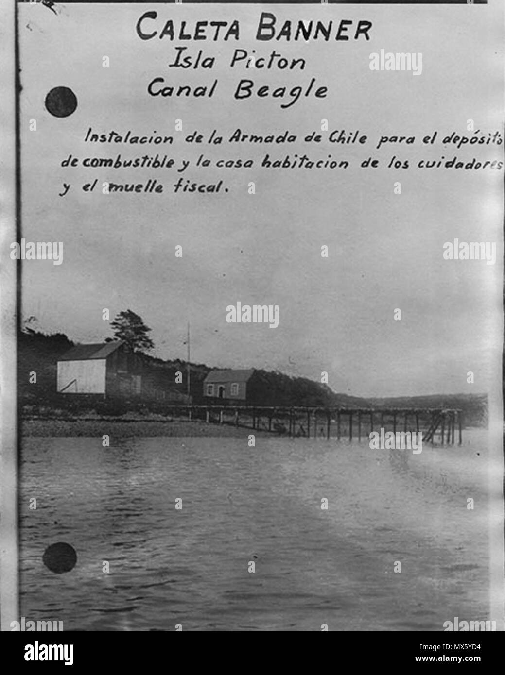 . Anglais : le Chili en el canal Beagle 1915 imagen del Archivo General del Ministerio de Relaciones Exteriores. 1915. Le Gouvernement chilien 109 Caleta-banner1910 Banque D'Images