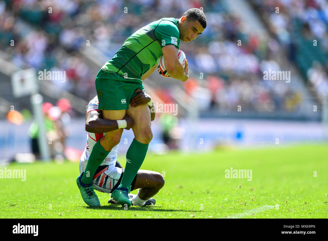 Le stade de Twickenham, London, UK. 3e juin 2018. La Jordanie Conroy a été abordées au cours de la série mondiale de rugby à 7 de la HSBC London : Quart de finale de la Coupe - USA contre l'Irlande à Twickenham le dimanche, 03 juin 2018. L'Angleterre, Londres. Credit : Crédit : Wu G Taka Taka Wu/Alamy Live News Banque D'Images