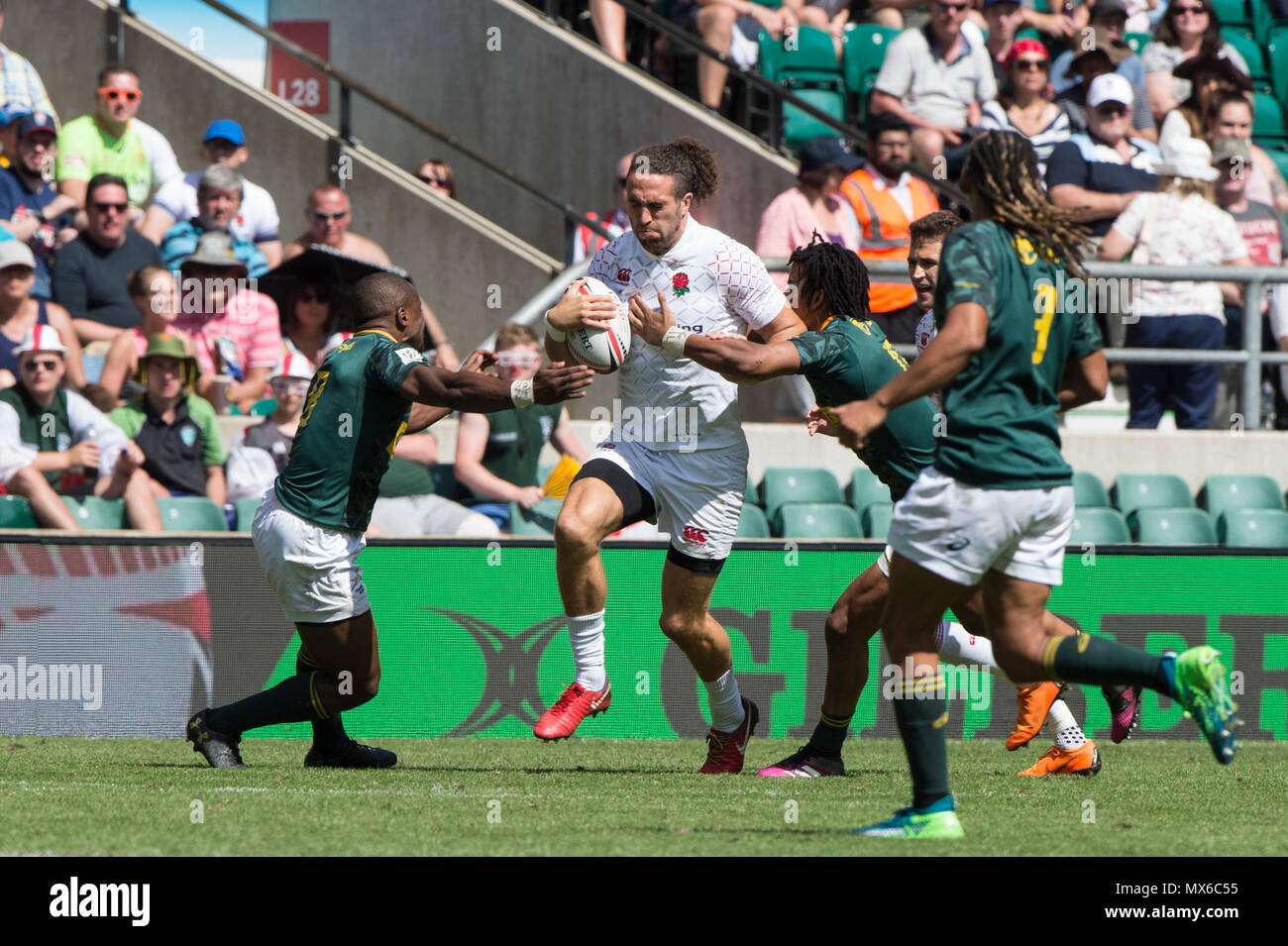 London, Royaume-Uni, 3e juin 2018, HSBC London Sevens Series, Jeu 38 Cup Semi Finale, Afrique du Sud contre l'Angleterre, Englands, Mike ELLERY, se trouve, au centre de l'attention, comme il s'exécute avec le ballon, sur l'aile, au cours de la, le Rugby 7's, match, joué au stade de Twickenham RFU,,, l'Angleterre, © Peter SPURRIER/Alamy Live News Banque D'Images