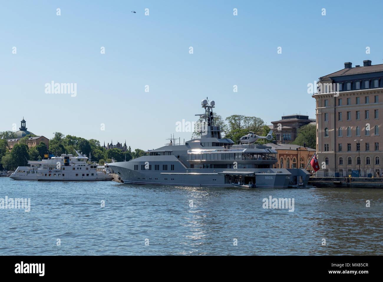STOCKHOLM, Suède, le 2 juin 2018 : Le grand bateau yacht M/S'est lancé dans le port de Stockholm de Skat. Le navire est administré par l'ex-ingénieur Microsoft Char Banque D'Images