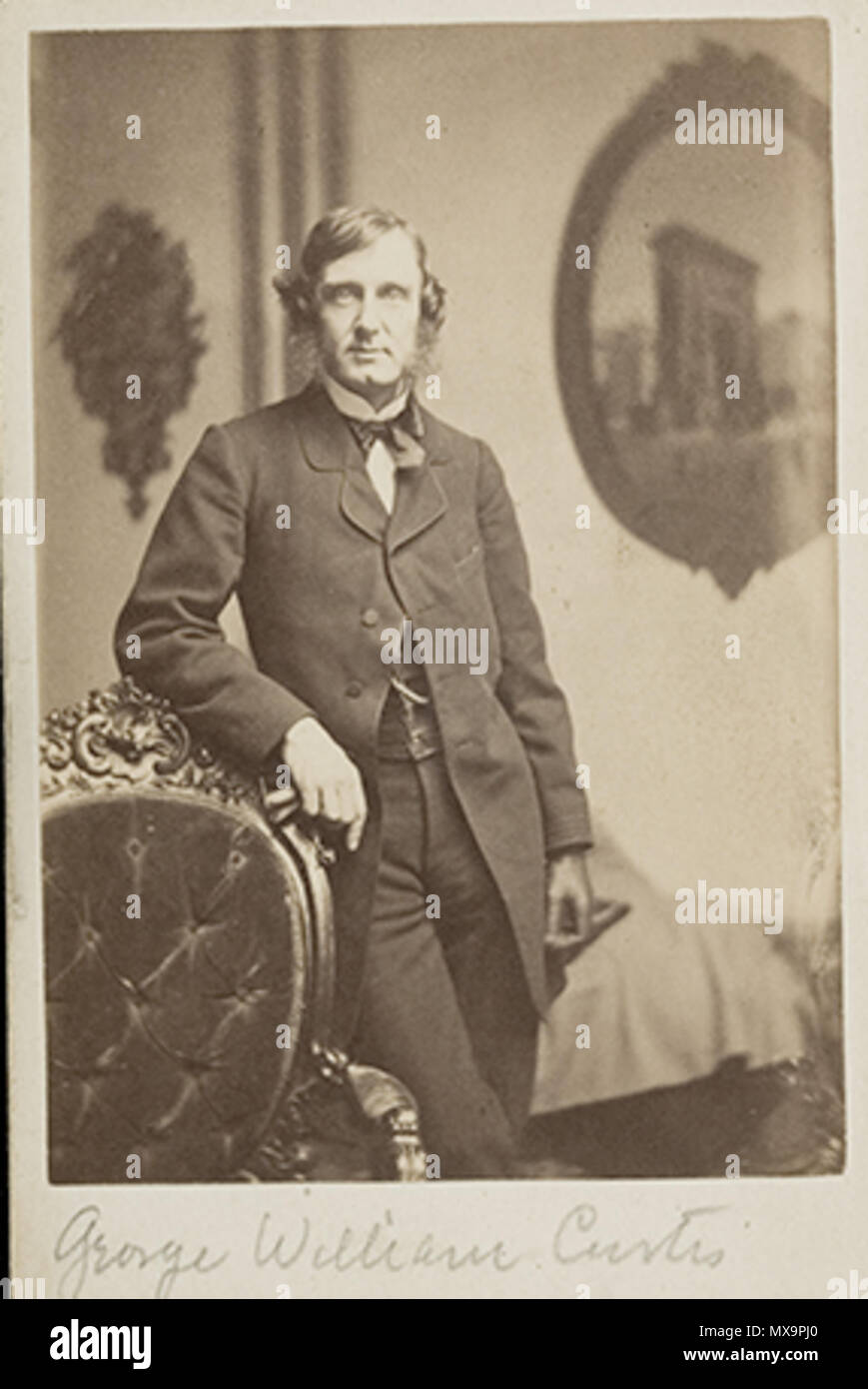 . Titre : George William Curtis (1824-1892). Le type du travail : photo ; carte de visite. Organisateur : Whipple, John Adams (1822 - 1891), cuisine américaine. Date : 1860-1864. Dimensions : la vue : 10 x 6 cm (3 15/16 x 2 3/8 in.). Matériaux/Techniques : à l'albumine argentique sur carton. Référentiel : Harvard Art Museum. Entre 1860 et 1864. John A. Whipple 1860 byJAWhipple GeorgeWilliamCurtis 241 Harvard Banque D'Images