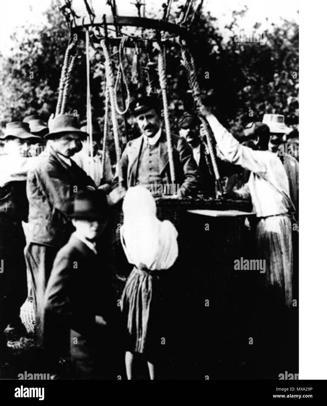 . Anglais : Hess, qui revient d'un vol en ballon en août 1912 . 7 août 1912. Hessballon 277 inconnu Banque D'Images