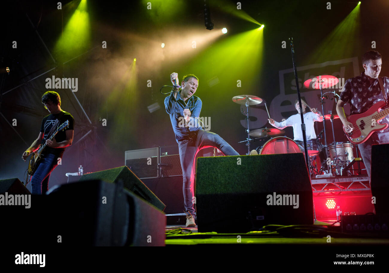 Cheltenham, Royaume-Uni. 3e juin 2018. Ricky Witter de mettre en scène sept à Wychwood Festival. Credit : MusicLive/ Alamy Live News Banque D'Images