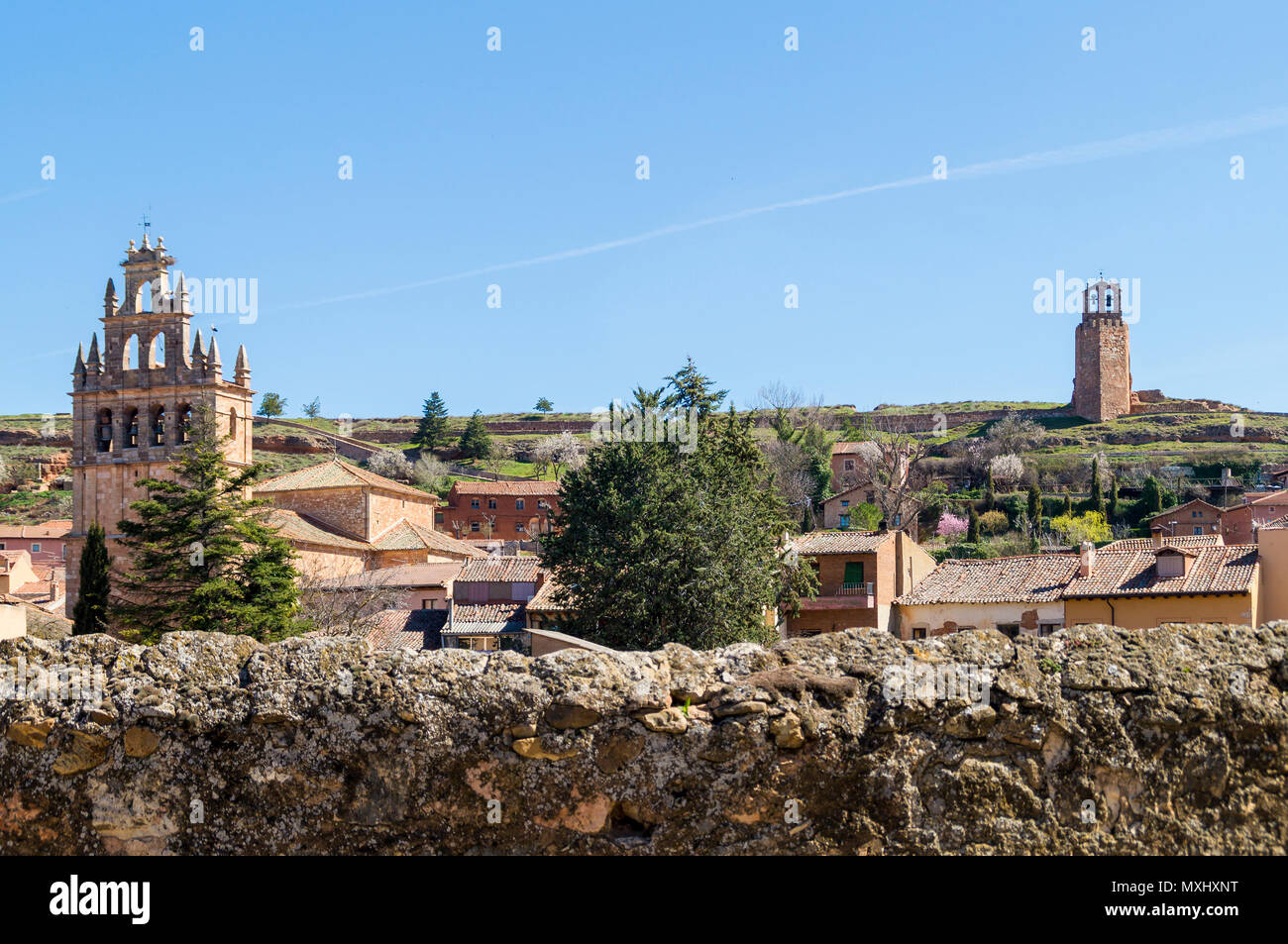 Eglise de Santa María la Mayor y Torre La Martina en Ayllón. Conjunto histórico artístico. Segovia. Castilla León. España Banque D'Images
