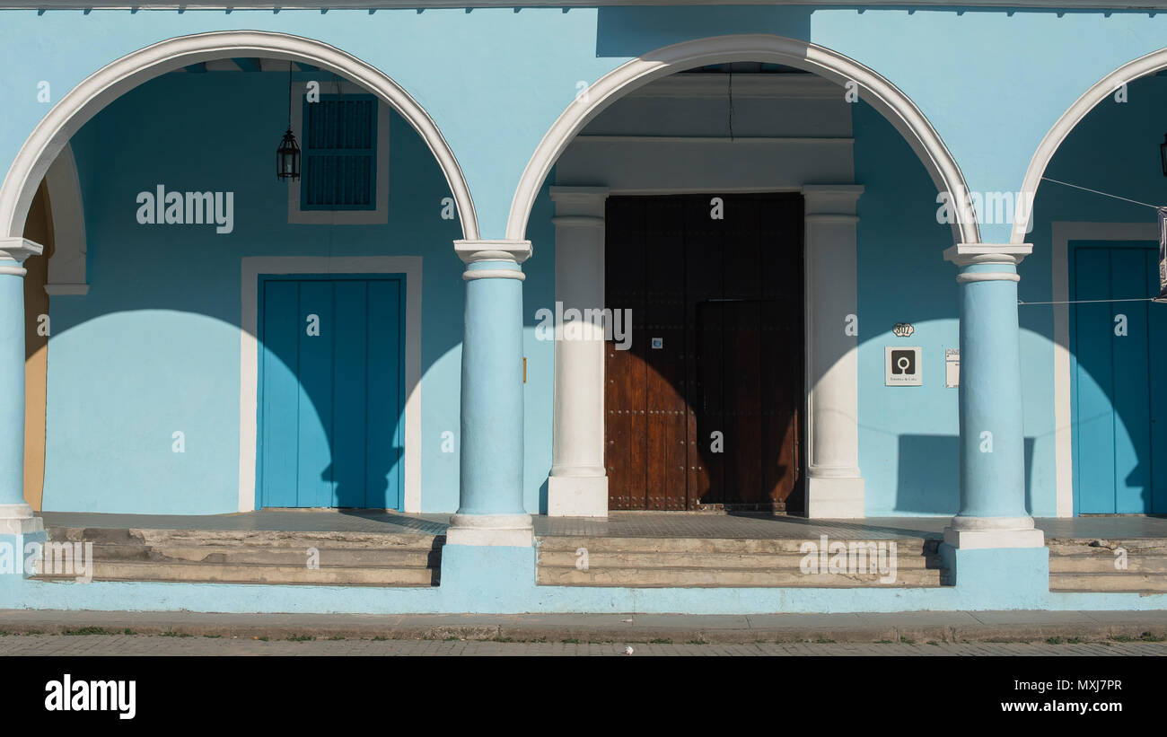 Beau bleu à La Havane, Cuba. Banque D'Images
