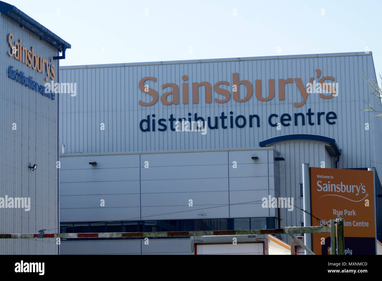 Le Sainsbury Centre de distribution au seigle Maison à Hoddesdon, Hertfordshire Banque D'Images