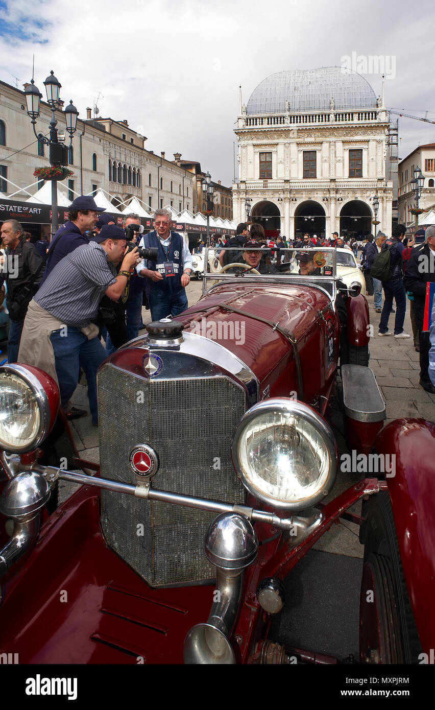 BRESCIA, ITALIE - une Cisitalia 202 Coupè Gran Sport de 1947 à l'puncing de Mille Miglia, la célèbre course de voitures historiques Banque D'Images