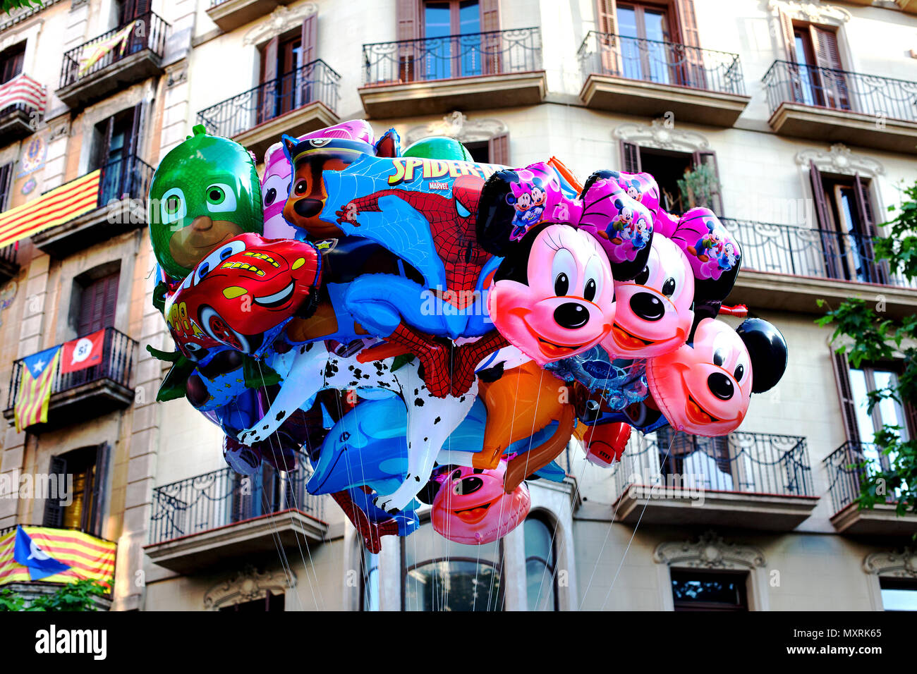 Ballons à l'hélium, Barcelone, Espagne. Banque D'Images