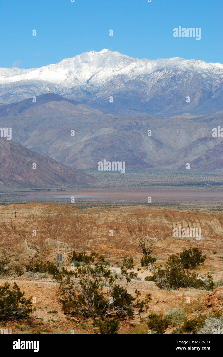La neige sur les montagnes de Santa Rosa, Toro et pointe Clark Dry Lake, font's Point lavage, Anza-Borrego Desert State Park, CA, 1496 110220 Banque D'Images