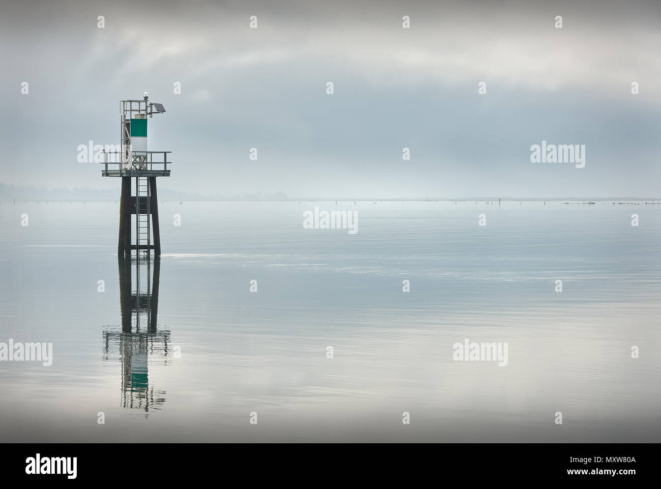 Aide à la navigation de Steveston, Fraser River d'une aide à la navigation sur le fleuve Fraser. Vancouver, Colombie-Britannique, Canada. Banque D'Images