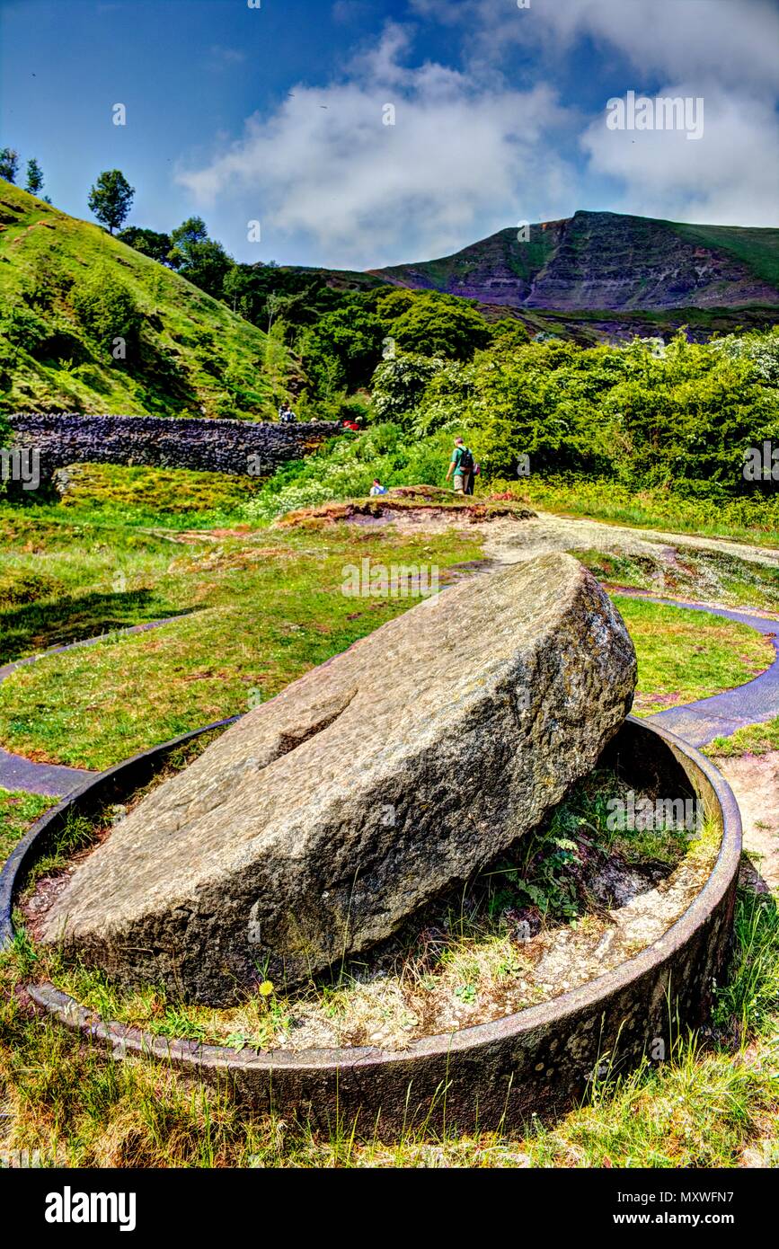 La roue de broyage Mine Odin a été utilisé pour broyer le minerai provenant de la mine de plomb jusqu'au 19e siècle - emplacement : Castleton, Peak District Banque D'Images