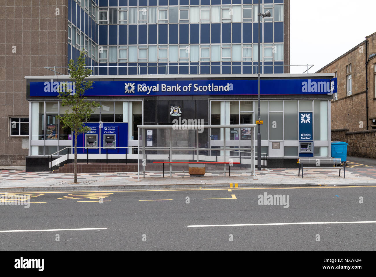 La Royal Bank of Scotland sur Hamilton Road à Motherwell et toujours ouvert pour les entreprises en juin 2018 Banque D'Images