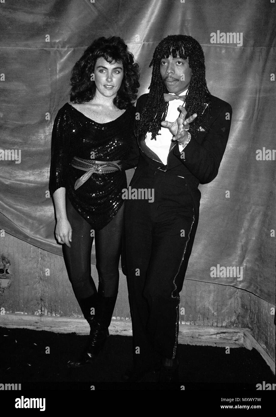 Rick James et Laura Branigan qui fréquentent le milieu urbain Contemorary Music Awards au Savoy Hotel à New York City. .21 janvier 1983. .© Walter McBride / MediaPunch Banque D'Images