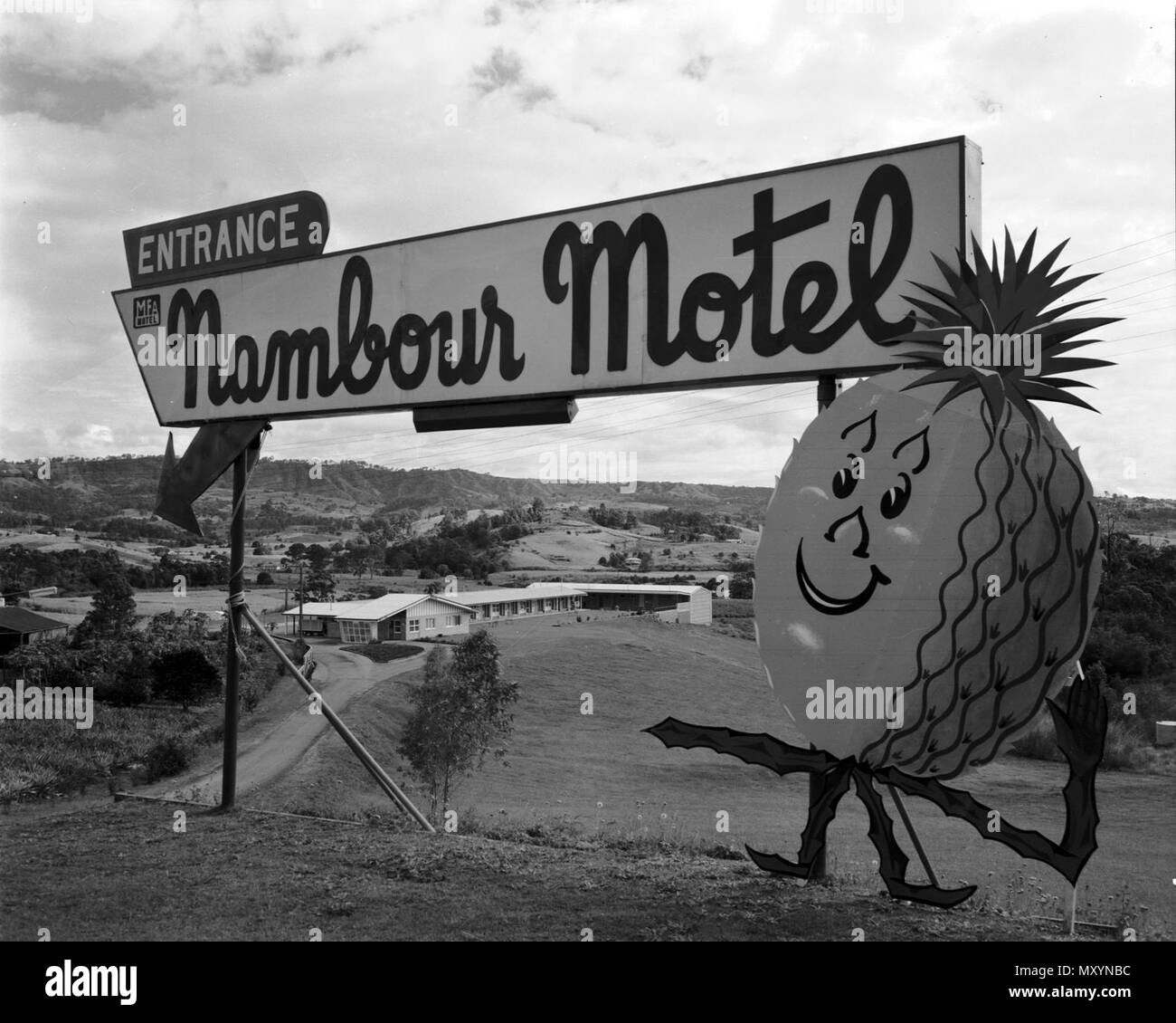 Nambour Motel, 1962. Le nom Nambour vient d naamba, se référant à la floraison rouge goupillon Callistemon viminalis. Banque D'Images