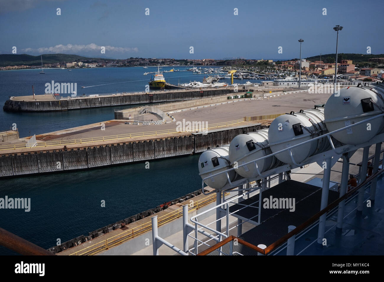 Port de Golfo Aranci Sardaigne Banque D'Images