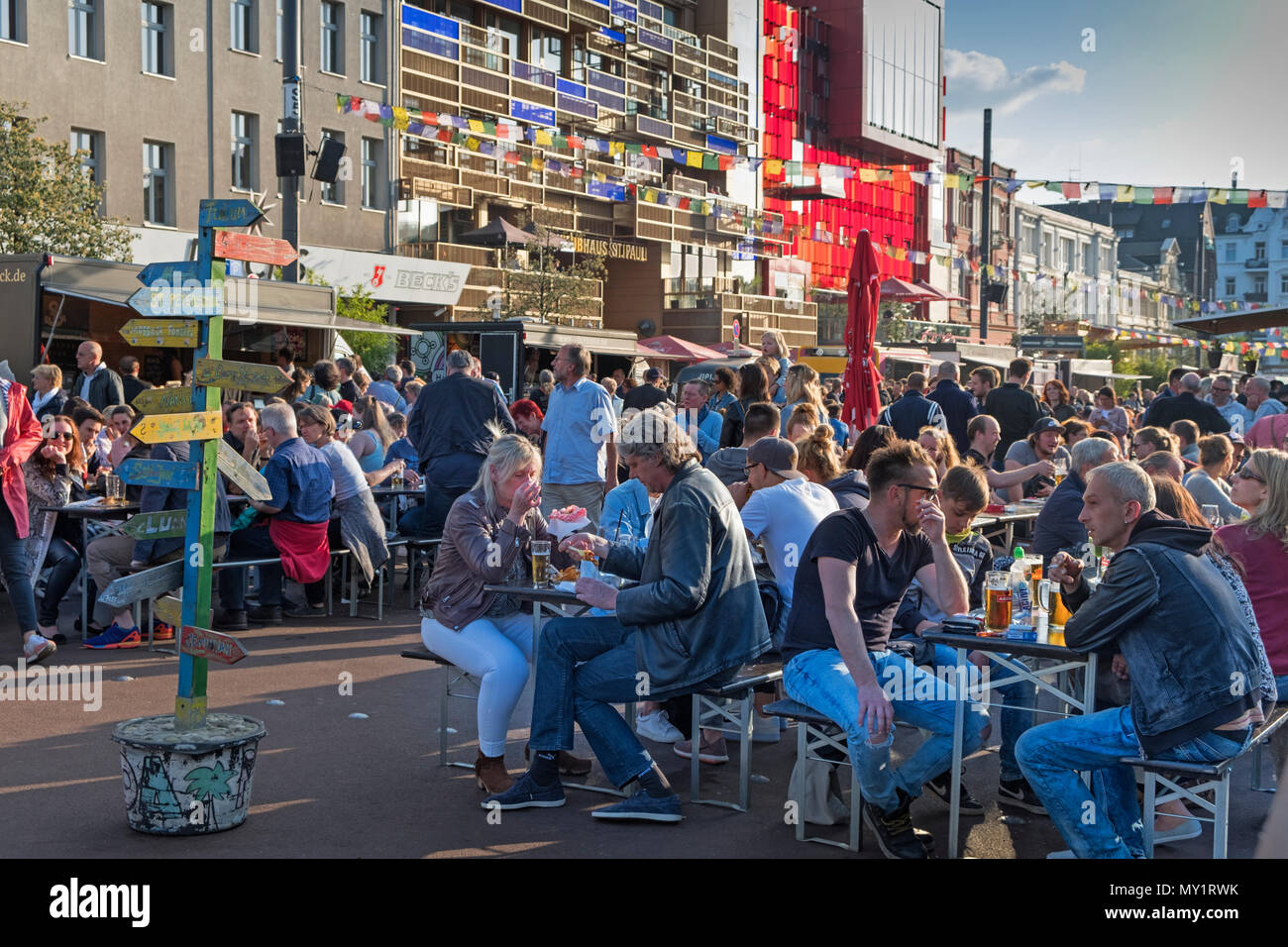 Marché alimentaire de la rue Spielbudenplatz St Pauli Hambourg Allemagne Banque D'Images