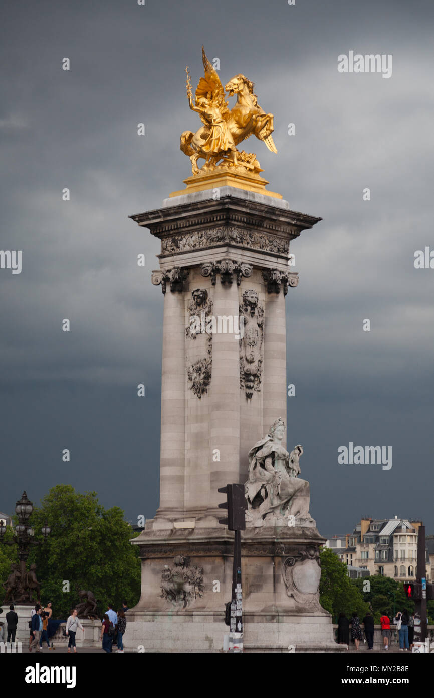 Pont Alexandre III pont, Paris, France, Europe. Banque D'Images
