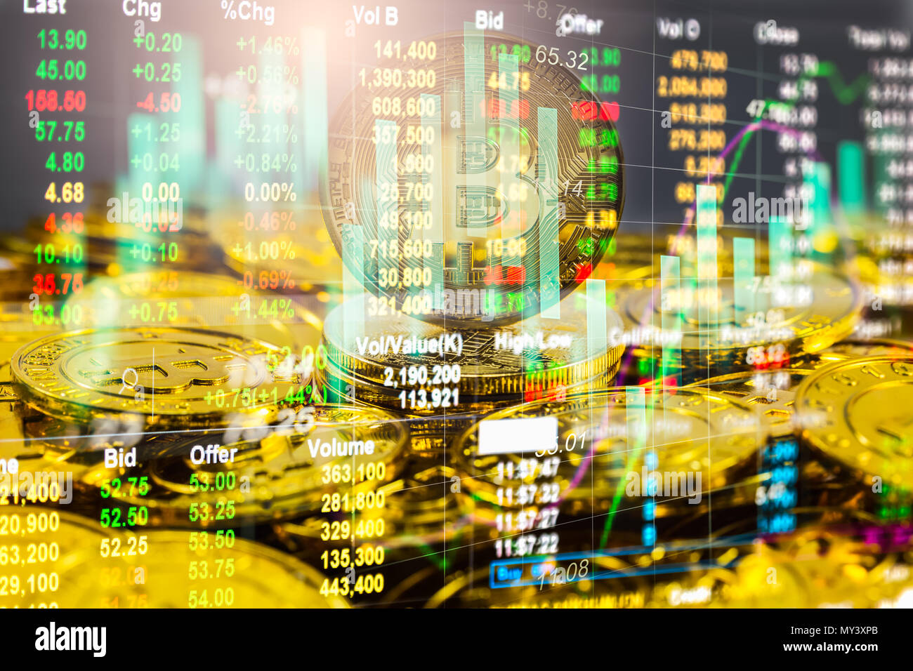Façon moderne de l'échange. Bitcoin est commode de paiement dans les marchés de l'économie mondiale. La monnaie numérique virtuel et de l'investissement financier concept commercial. Abstr Banque D'Images