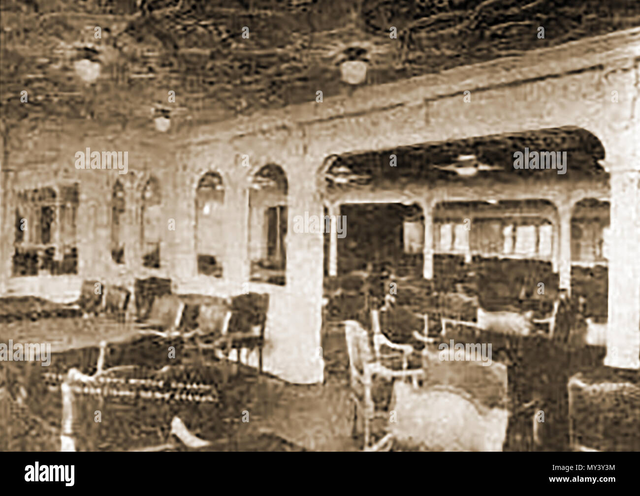 1912 Une photo d'une des salles à manger sur l'infortuné Titanic Banque D'Images