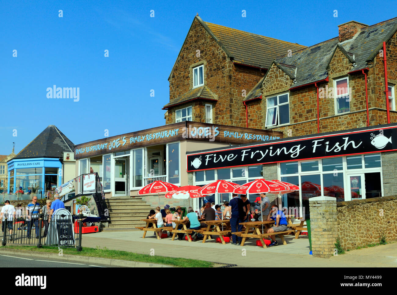 Hunstanton, fish shop café, restaurants, les vacanciers, station balnéaire, cinq poissons de friture cafe, Norfolk, UK Banque D'Images