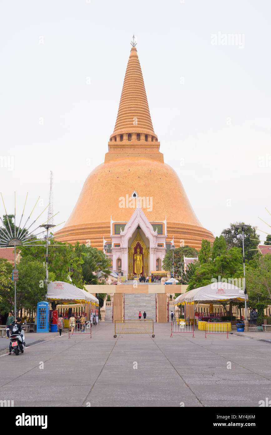 Phra Pathommachedi Temple de Nakhon Pathom, Thaïlande Banque D'Images