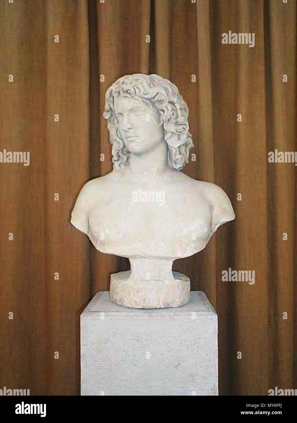 . Anglais : Buste de Rivière-macédonien, dieu Olganos. Anglais : Le Dieu Olganos locaux, l'image du Musée Archéologique, Veria, Macédoine Centrale, Grèce . Olganos 397 Organisation Patrimoine macédonien Banque D'Images