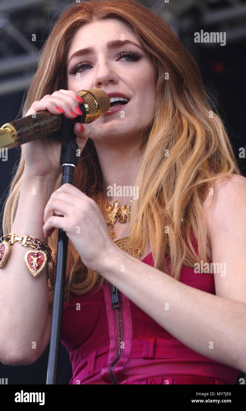 Stoke On Trent,,uk, Girls Aloud star Nicola Roberts effectue, à Stoke 1 signal crédit festival Ian Fairbrother/Alamy Stock photos Banque D'Images