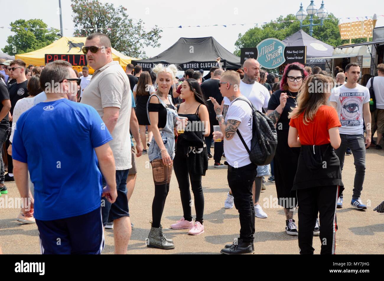 Les gens tatoués à l'Alexandra Palace tattoo expo 2018 London UK Banque D'Images