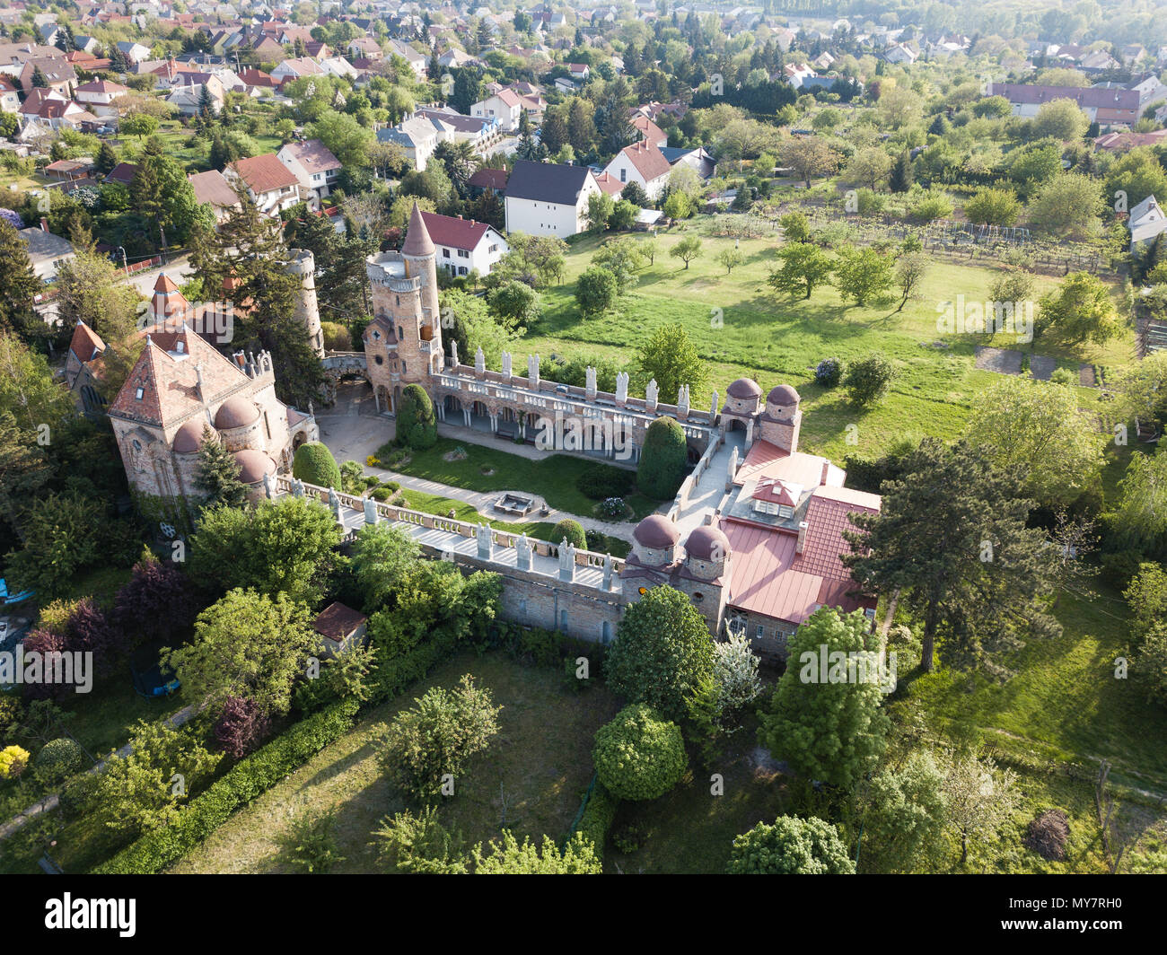 SZEKESFEHERVAR, HONGRIE - 25 Avril 2018 : Vue de dessus de l'antenne de Bory Var château dans la Szekesfehervar, Hongrie Banque D'Images