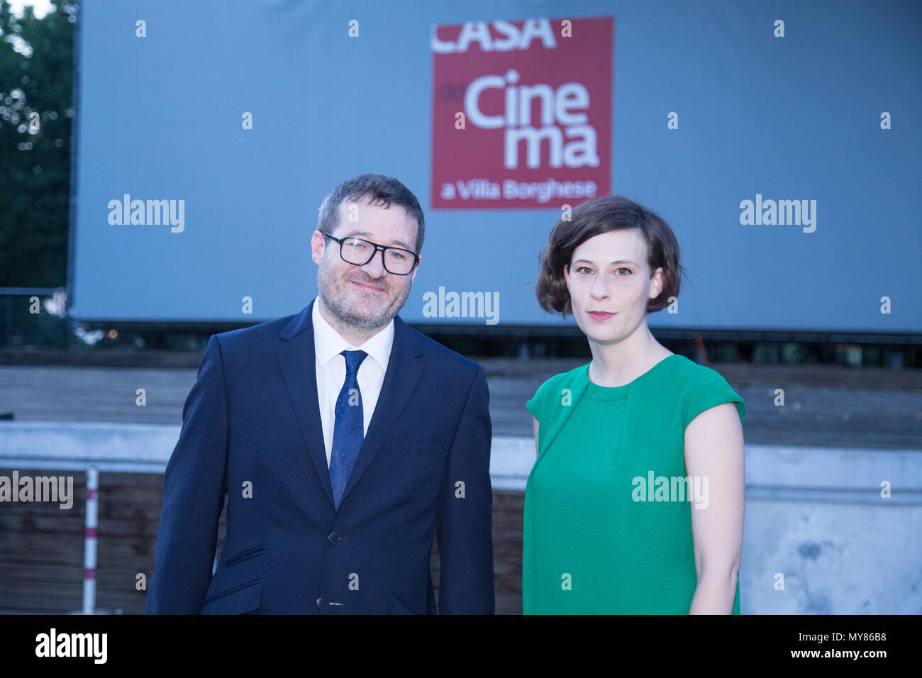 Le réalisateur autrichien Clara Stern directeur britannique Chris Overton, lauréat de l'Oscar du meilleur court-métrage, participe à l'événement 'David di Donatello - Les Nuits d'Or' à la Casa del Cinema à Rome (Photo de Matteo Nardone / Pacific Press) Banque D'Images