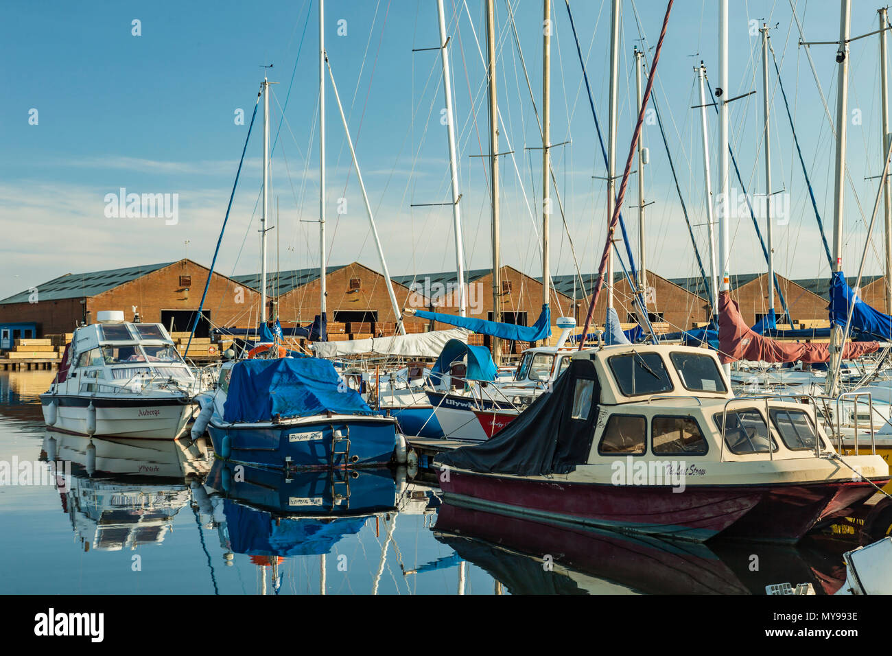 Soirée d'été à Shoreham Port, Southwick, West Sussex. Banque D'Images