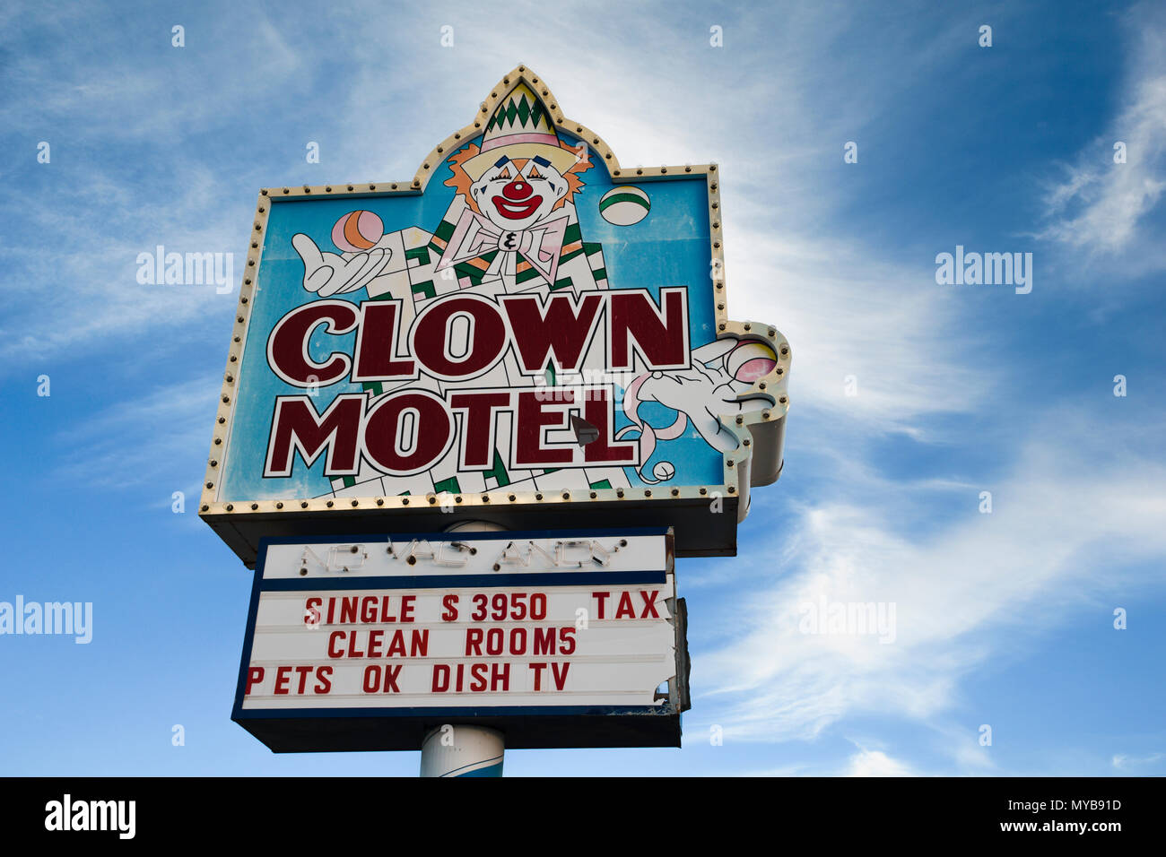 La soi-disant et creepy Clown Motel hanté dans l'ancienne ville minière de Tonopah, Nevada, en Amérique du Nord. Banque D'Images