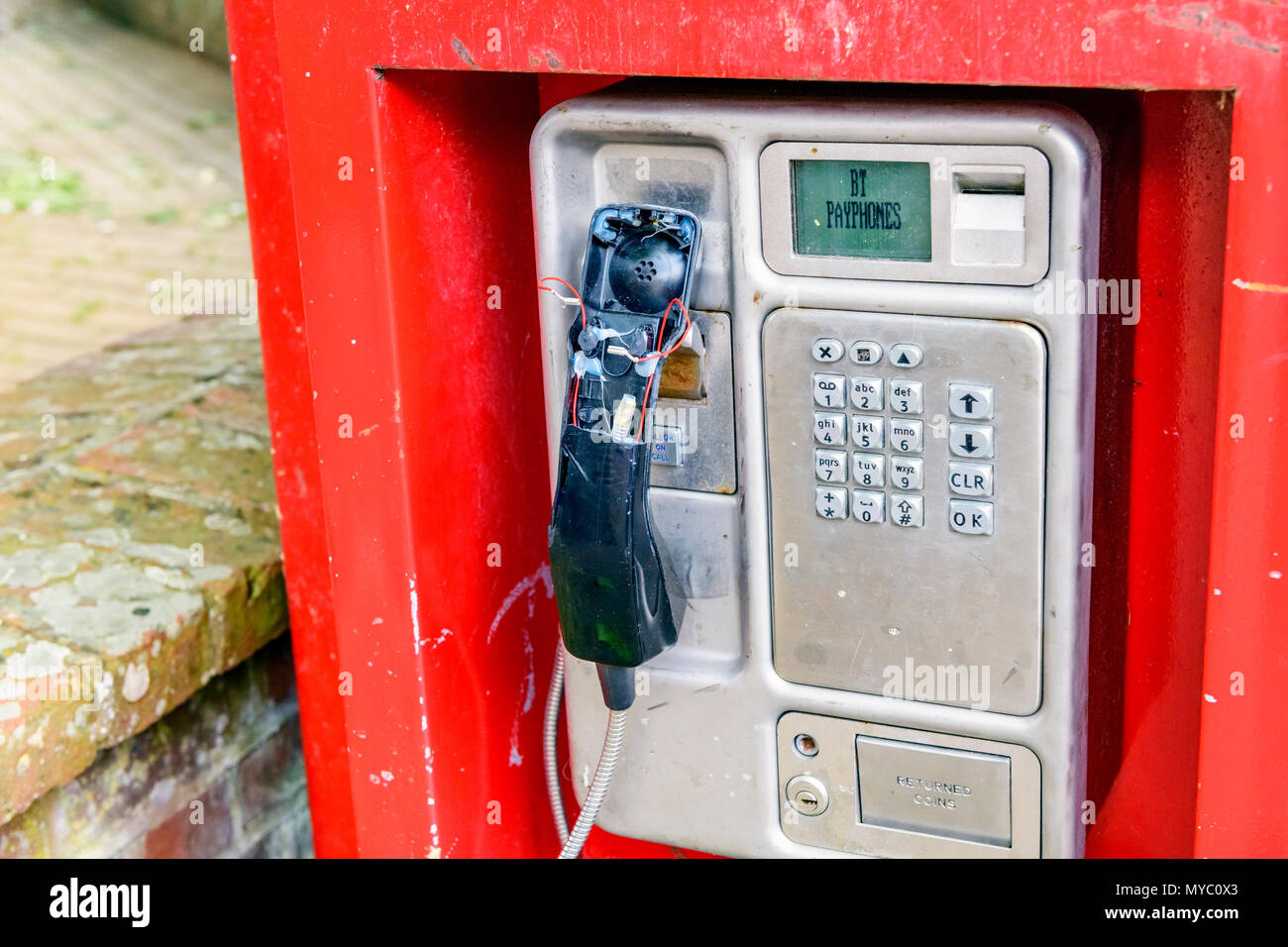 Téléphone public BT vandalisés Banque D'Images