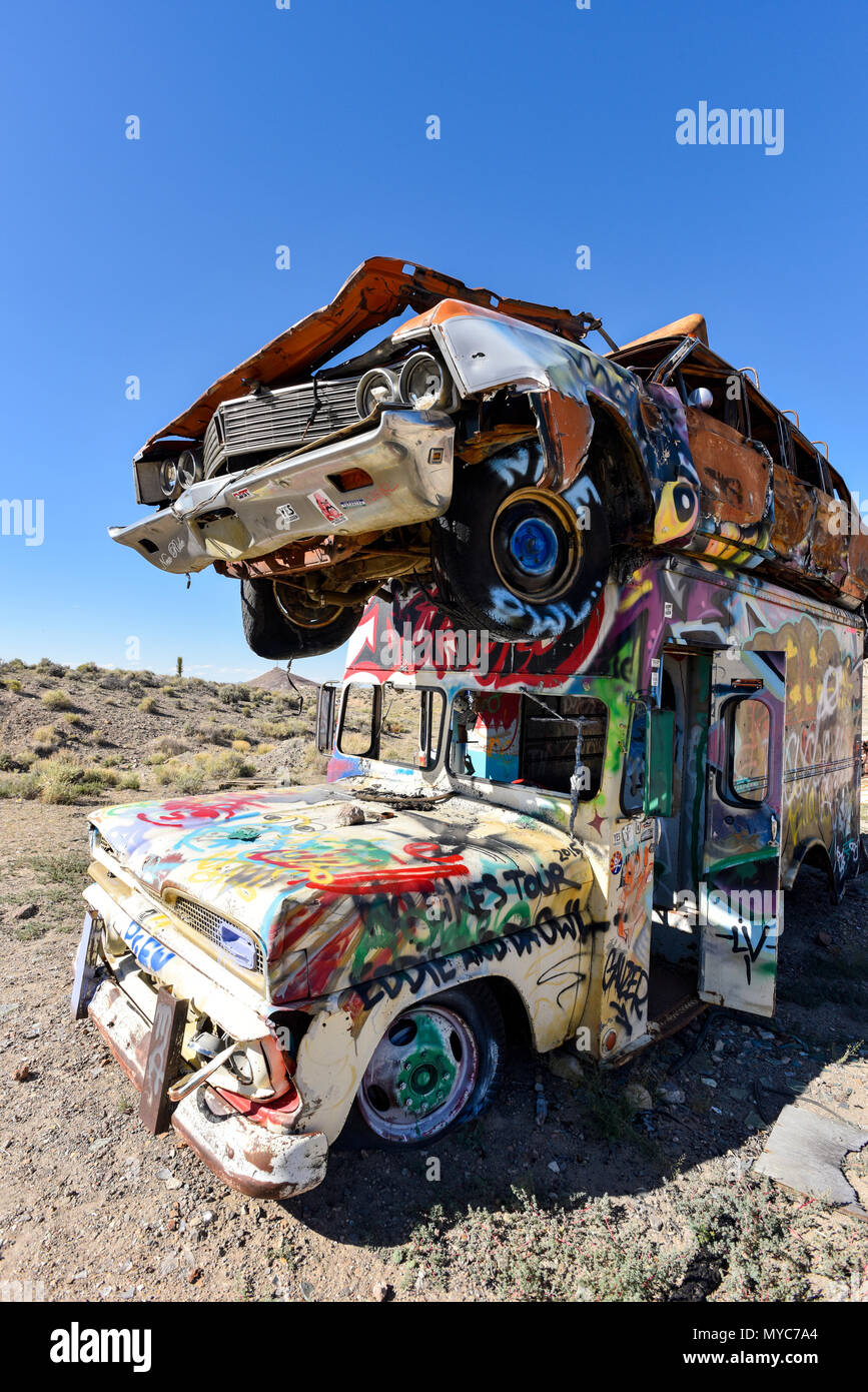 De vieilles voitures dans un junkyard dans Goldfield, Nevada Banque D'Images