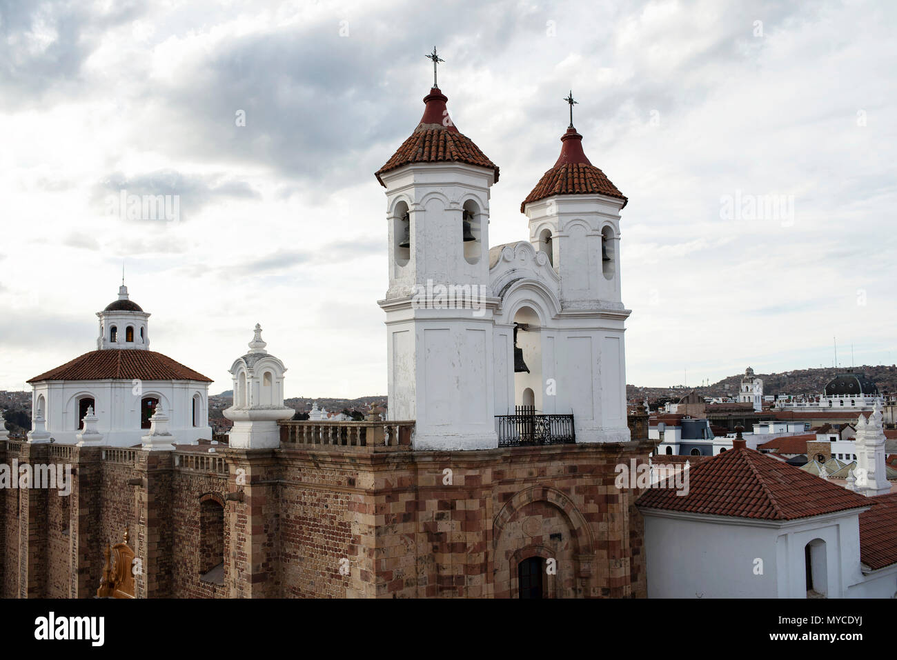 San Felipe Neri, une église de style néoclassique construit en 1799 (à l'origine un monastère) et son clocher. Sucre, Bolivie Banque D'Images