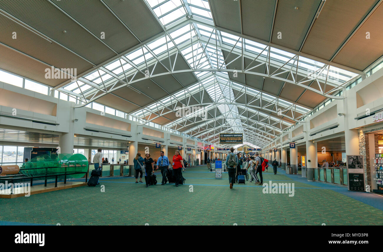 Portland, Oregon - 26 mai 2018 : vue intérieure de l'Aéroport International de Portland Banque D'Images