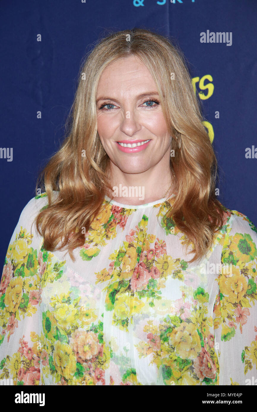 New York, NY, USA. 6 juin, 2018. Toni Collette au New York première de films sur le toit' Coeurs Loud à Pioneer travaille à Brooklyn, New York City le 6 juin 2018. Crédit : Diego Corredor Punch/media/Alamy Live News Banque D'Images