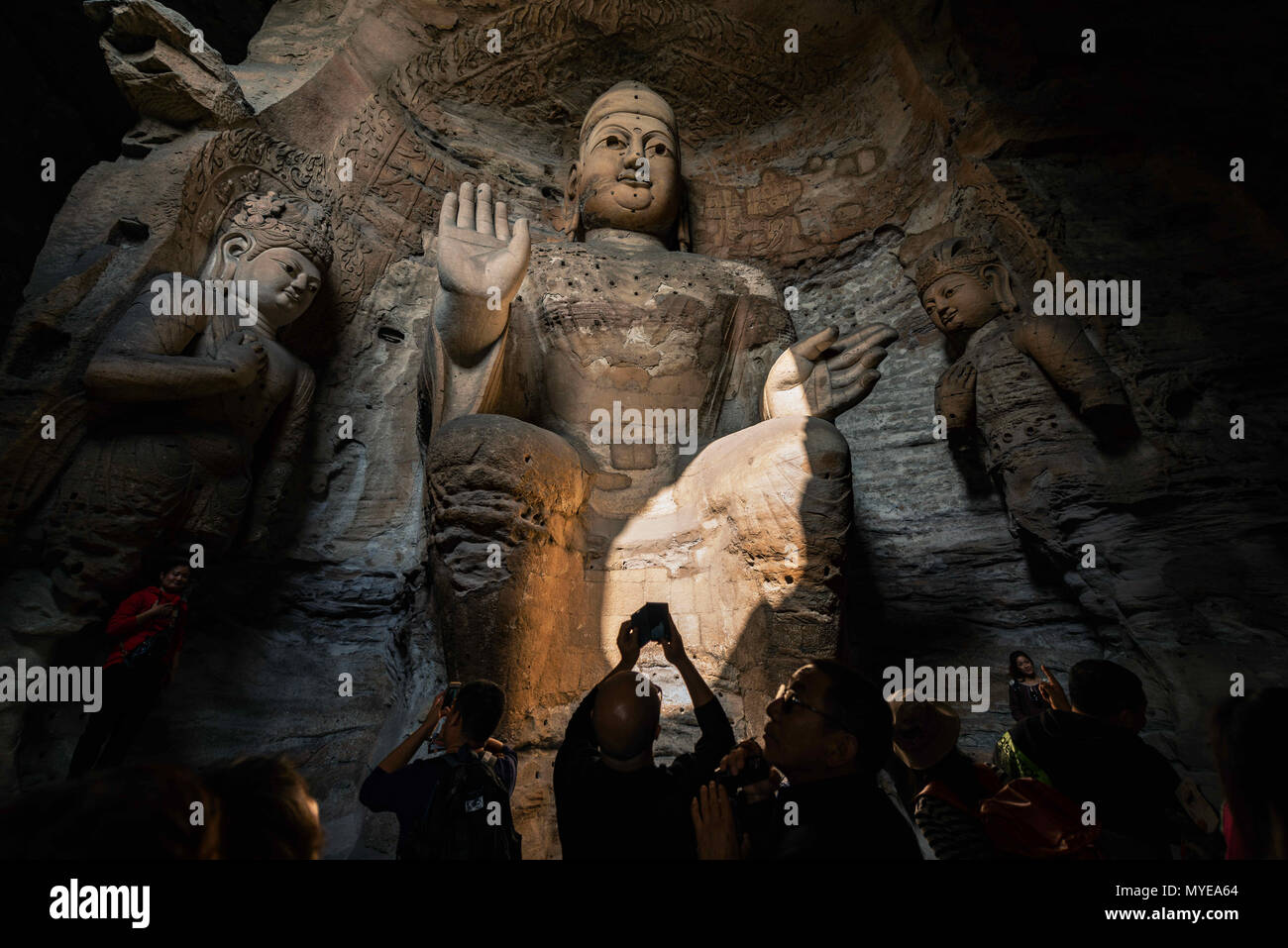 Daton, Daton, Chine. 6 juin, 2018. Datong, CHINE 6e juin 2018:Les Grottes de Yungang, les grottes autrefois Wuzhoushan, temple bouddhiste chinois sont anciennes grottes près de la ville de Datong dans la province du Shanxi. Ils sont d'excellents exemples de rock-cut et l'architecture de l'un des trois plus célèbres sites de sculpture bouddhiste antique de la Chine. Les autres sont Mogao et Longmen. Crédit : SIPA Asie/ZUMA/Alamy Fil Live News Banque D'Images