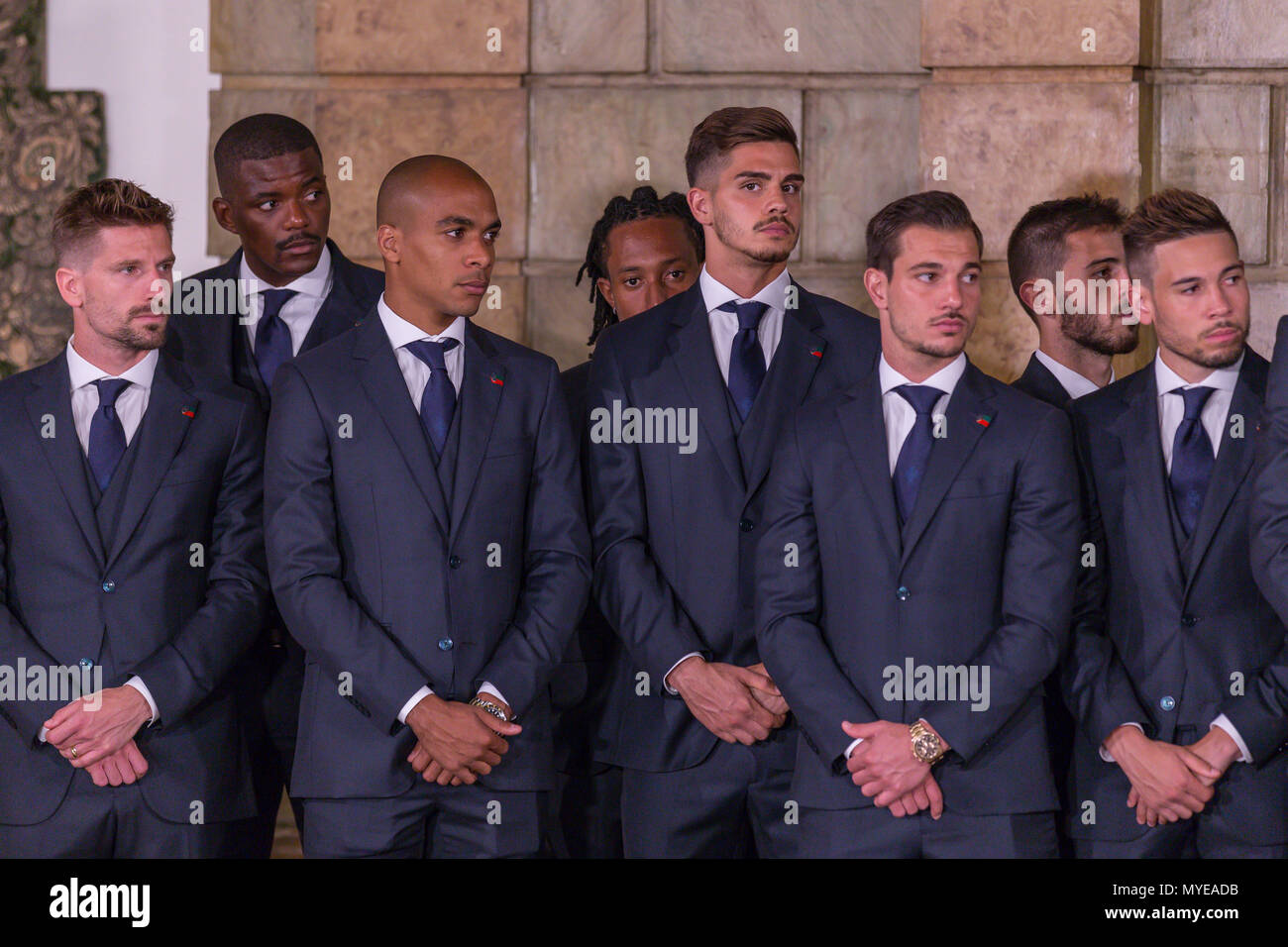 Lisbonne, Portugal. 6 juin, 2018. Le milieu de terrain du Portugal Adrien Silva (23), le milieu de terrain du Portugal, William Carvalho (14), le milieu de terrain du Portugal Joao Mario (10), l'avant du Portugal Gelson Martins (18), l'avant du Portugal Andre Silva (9), Portugal's defender Cedric Soares (21), le milieu de terrain du Portugal Bernardo Silva (11) et le Portugal's defender Raphael Guerreiro (5) lors de la Coupe du Monde 2018 Portugal squad/24 © Alexandre de Sousa/Alamy Live News Banque D'Images