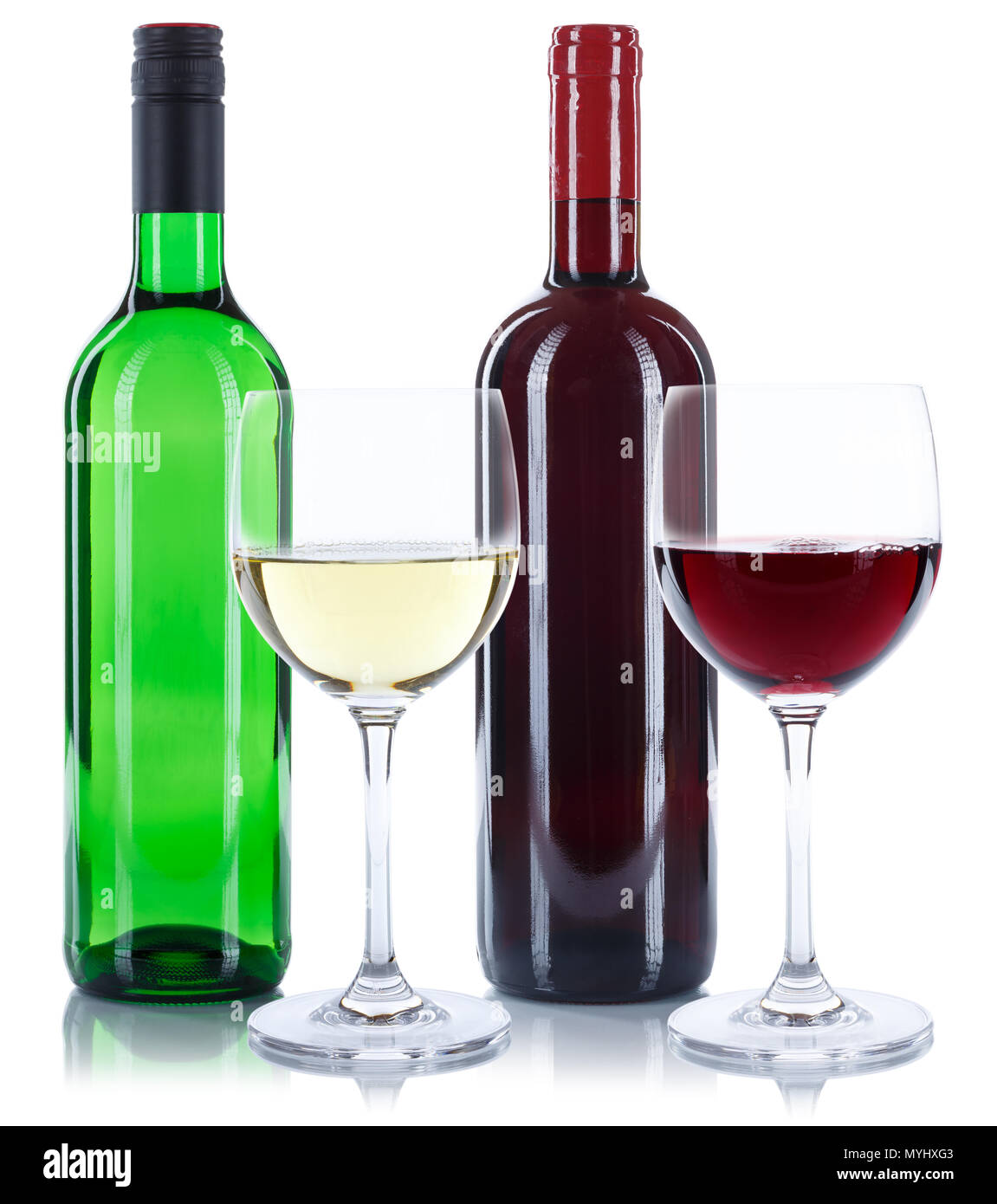 Des bouteilles de vin rouge et blanc verres isolé sur fond blanc Banque D'Images