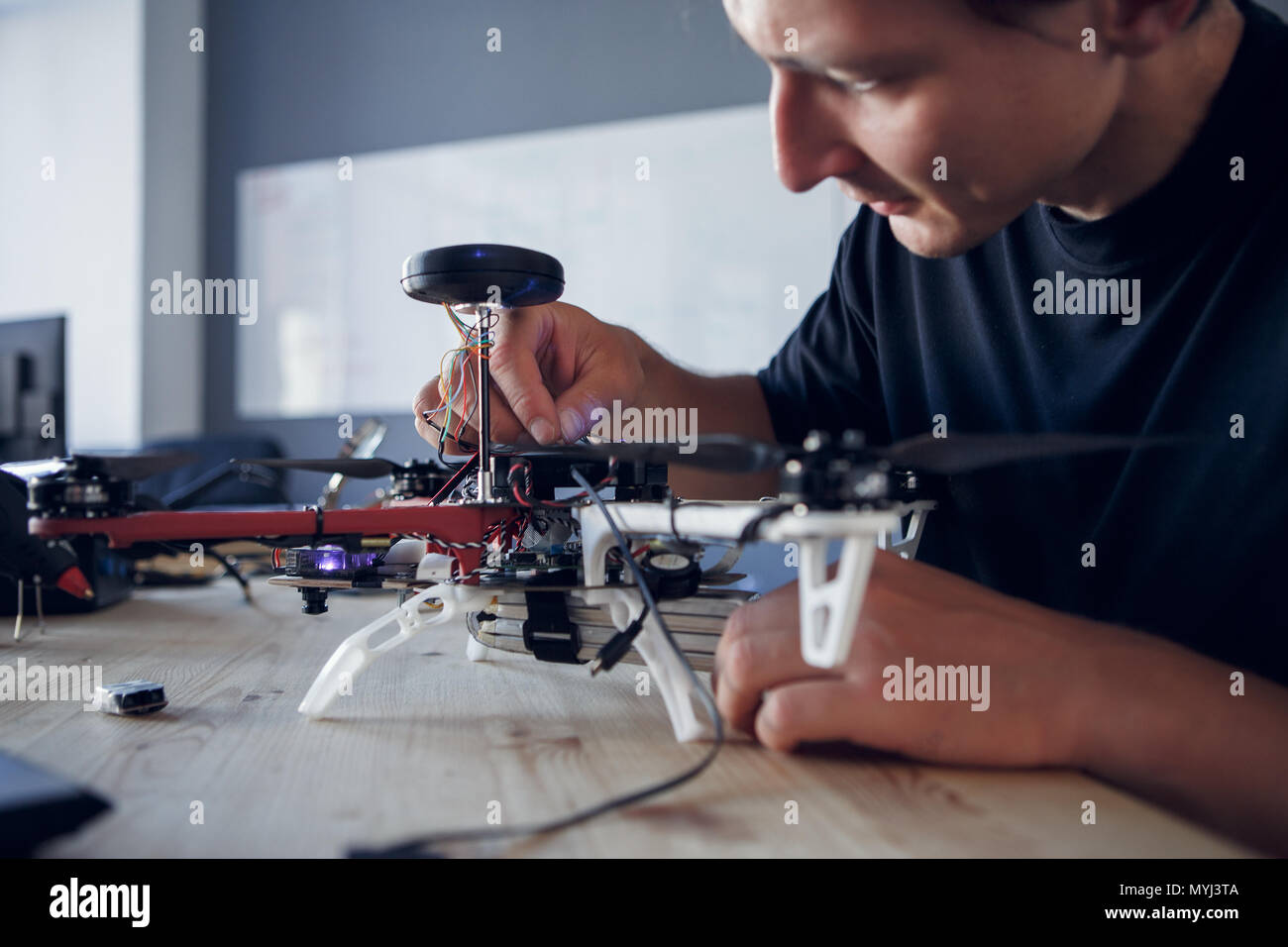 Droit de fixation à l'ingénieur à table copter carrés Banque D'Images