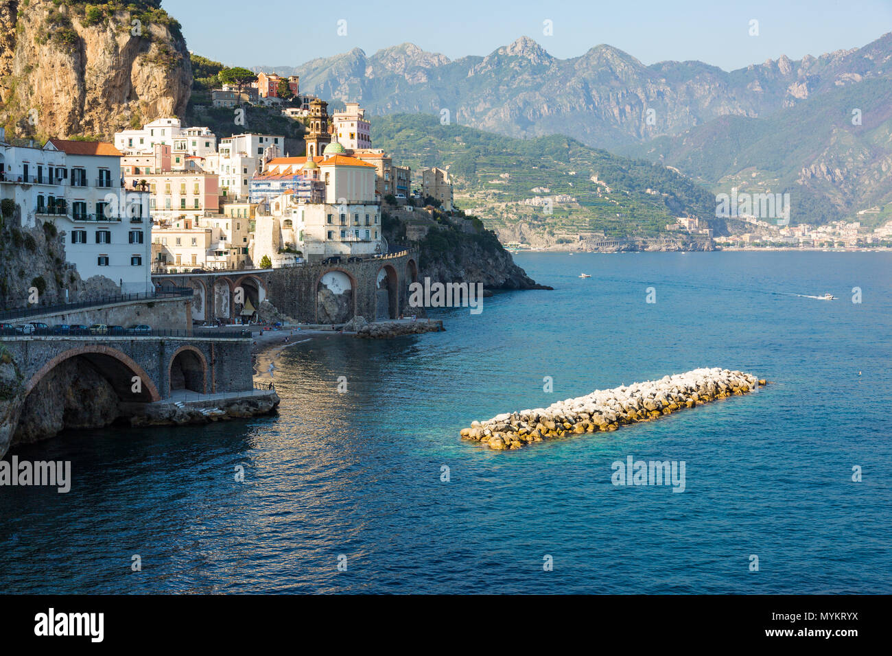 Atrani, Côte Amalfitaine, Campanie, Italie Banque D'Images