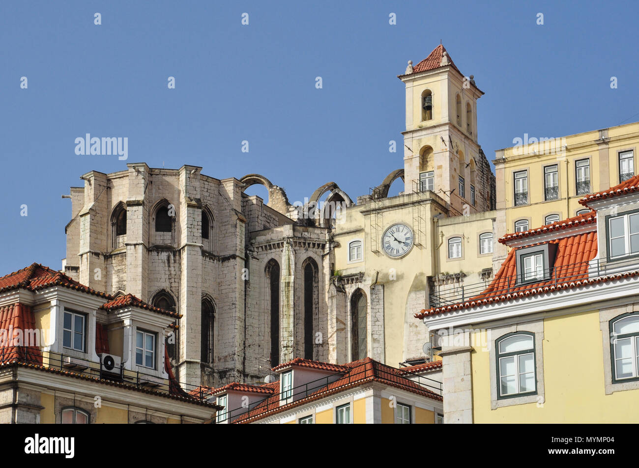 Ruines du couvent de Carmo près du centre-ville, Lisbonne, Portugal Banque D'Images