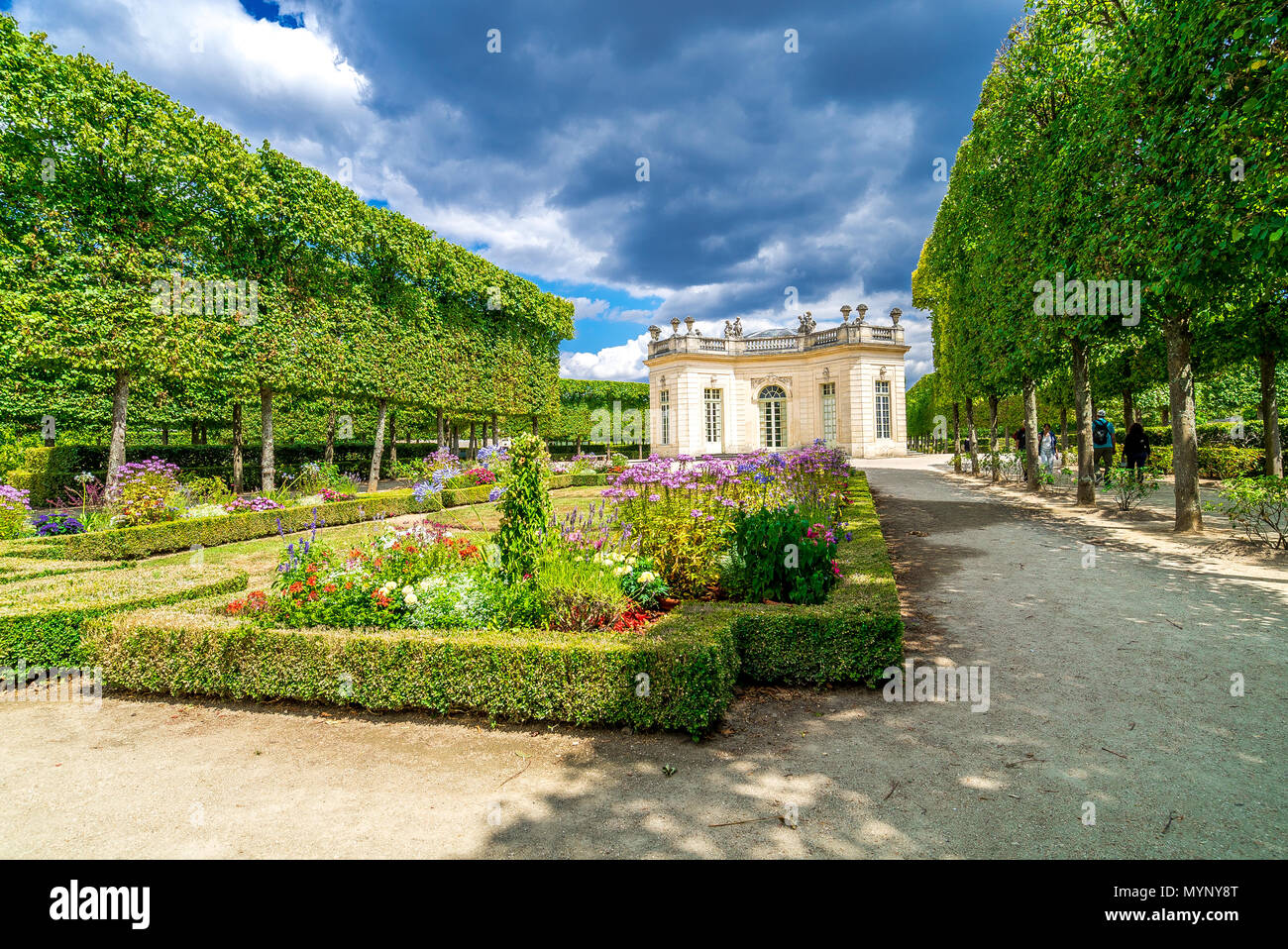 L'impressionnant dans l'enceinte des jardins du château de Versailles en France. Banque D'Images